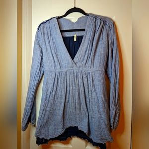 Free People Blue and white flowy top XS